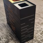 KANDEL PC Metall Mülleimer - Wertstoffsammler 3-fach für die selektive Sammlung von Abfällen, individuell bemalt, frisch hergestellt, Seitenansicht